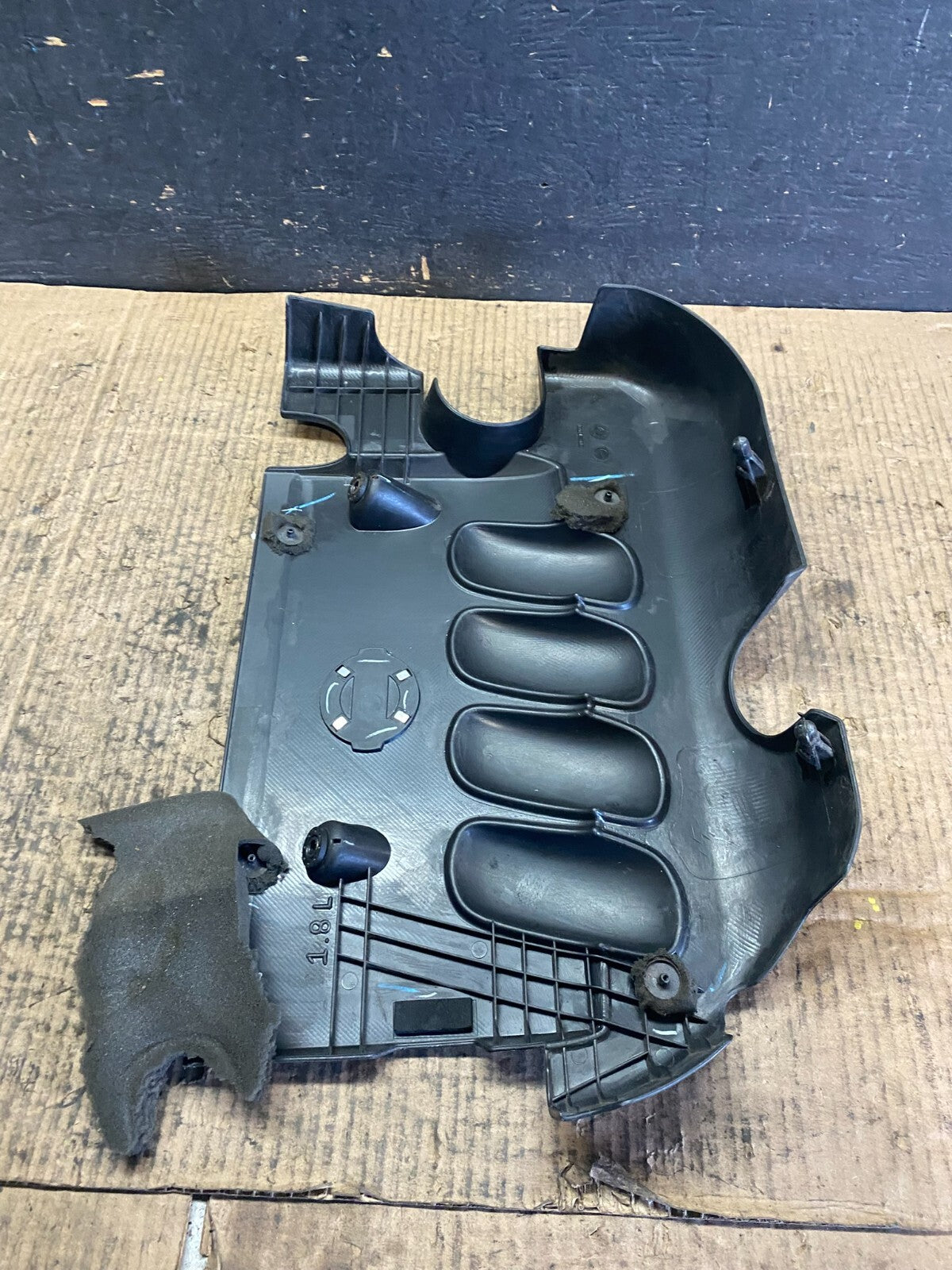 2007 to 2012 Nissan Versa Engine Motor Cover N1988 PS6