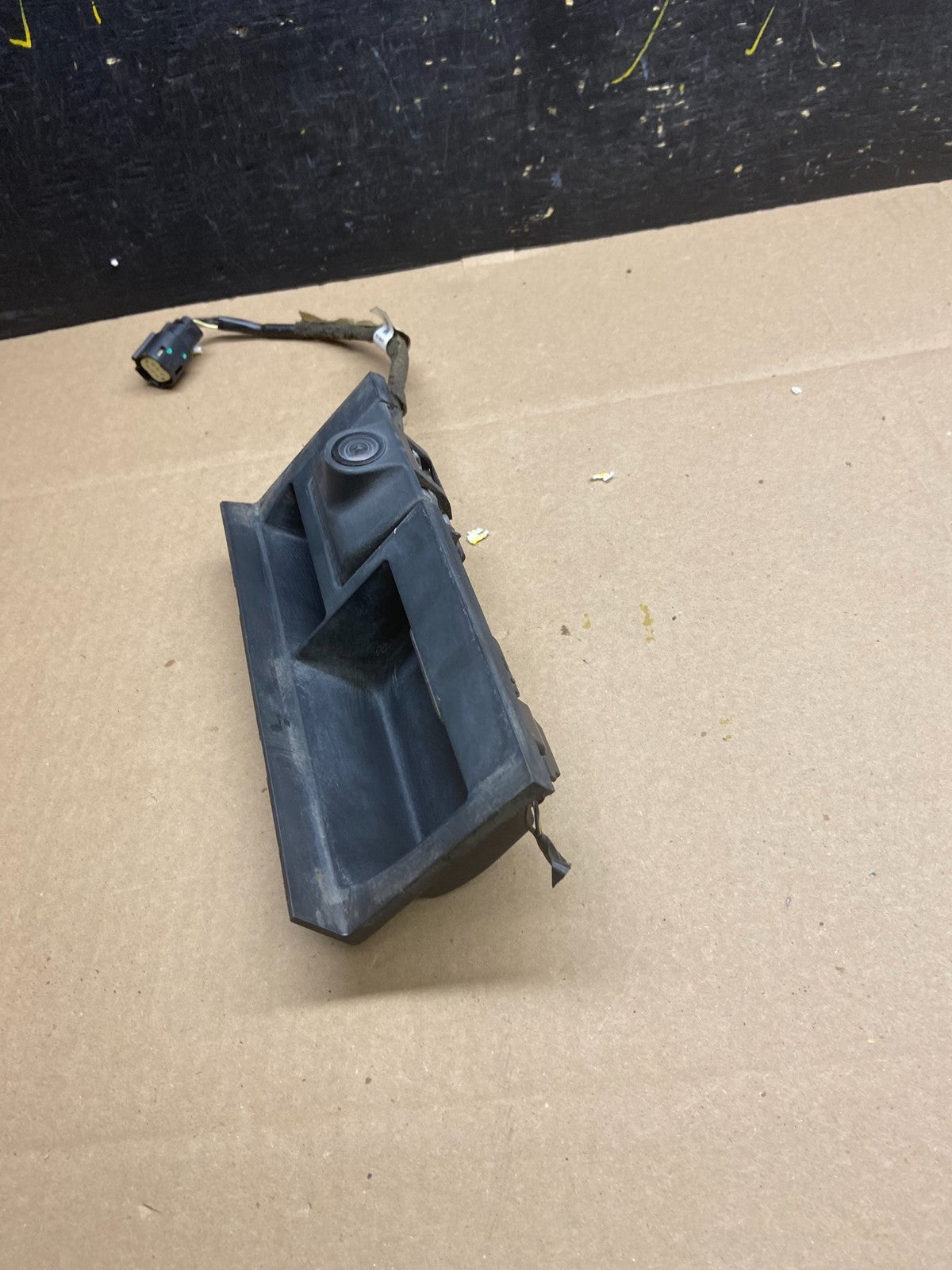 2007-2014 Lincoln Navigator Rear Lift Gate Handle Back View Camera T9094 DG2