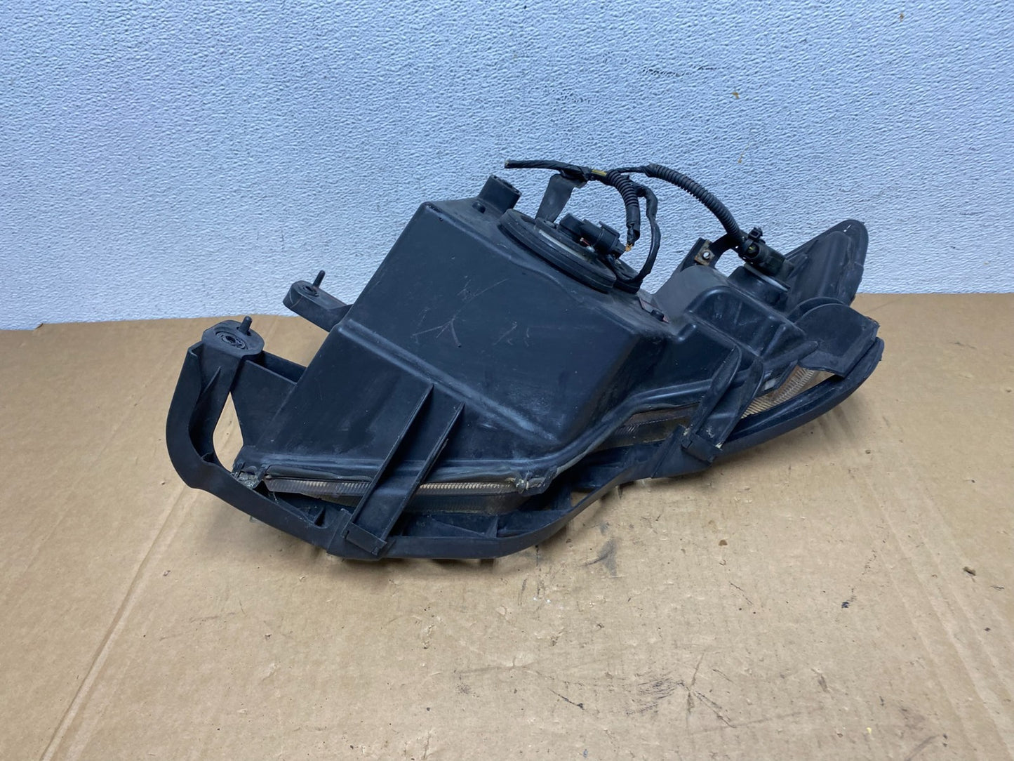 2007 to 2010 Ford Edge Right Passenger RH Halogen Headlight AD2798 DW8