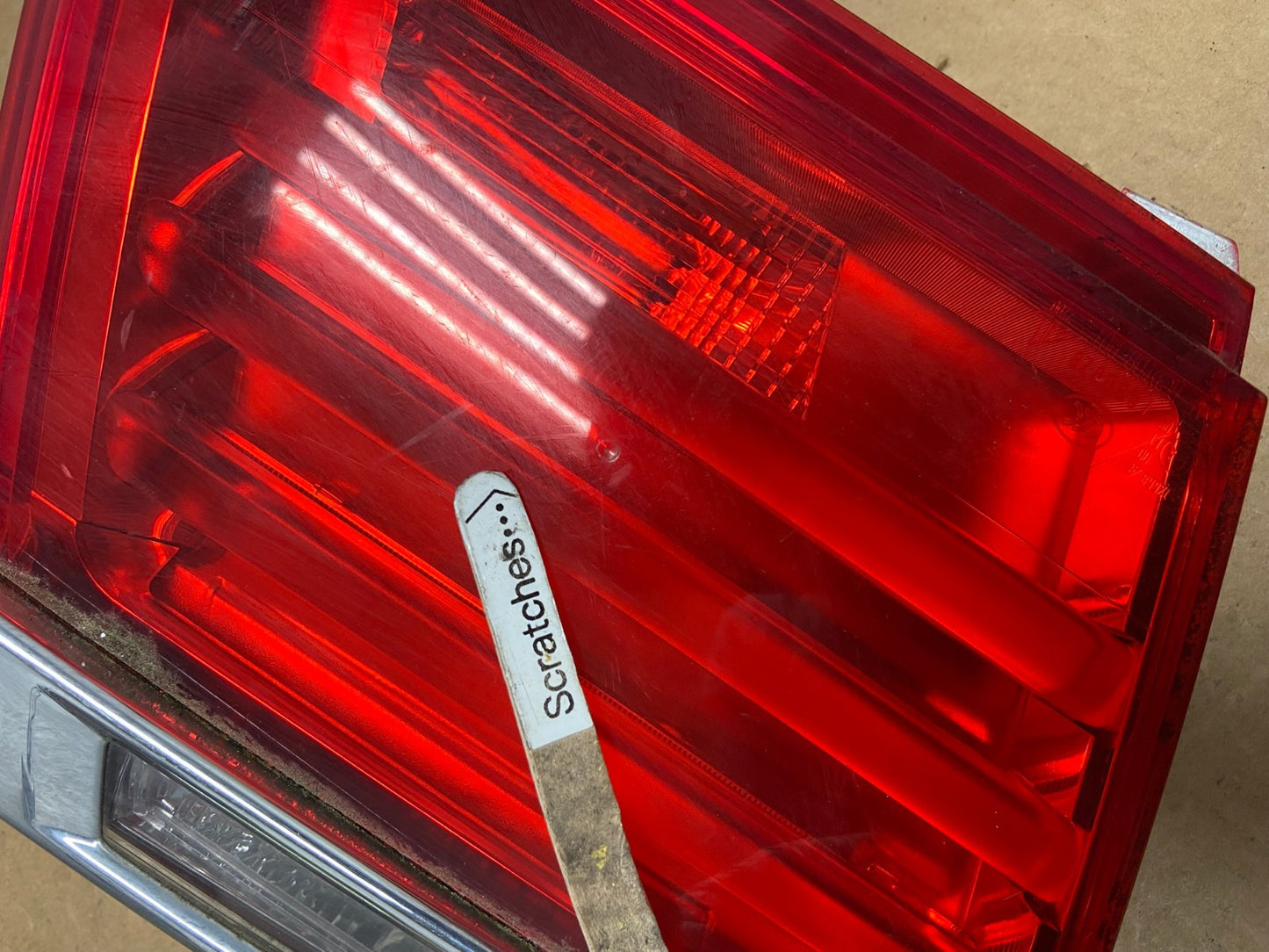 2009-2012 BMW 7-Series F01 F02 750i 750Li Left Driver Inner Tail Light AD5467 LK3