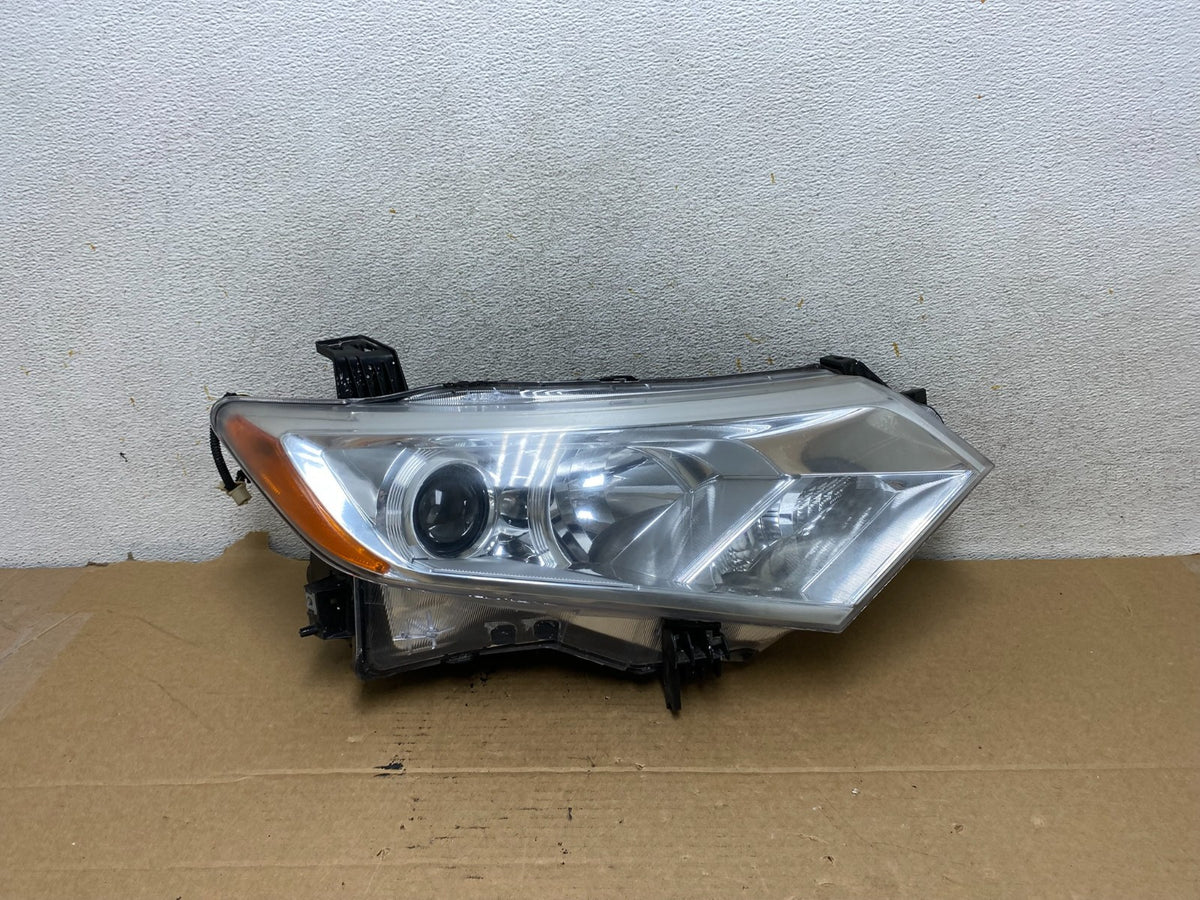 2012 to 2017 Nissan Quest Right Passenger RH Headlight Halogen AH7792 DW0