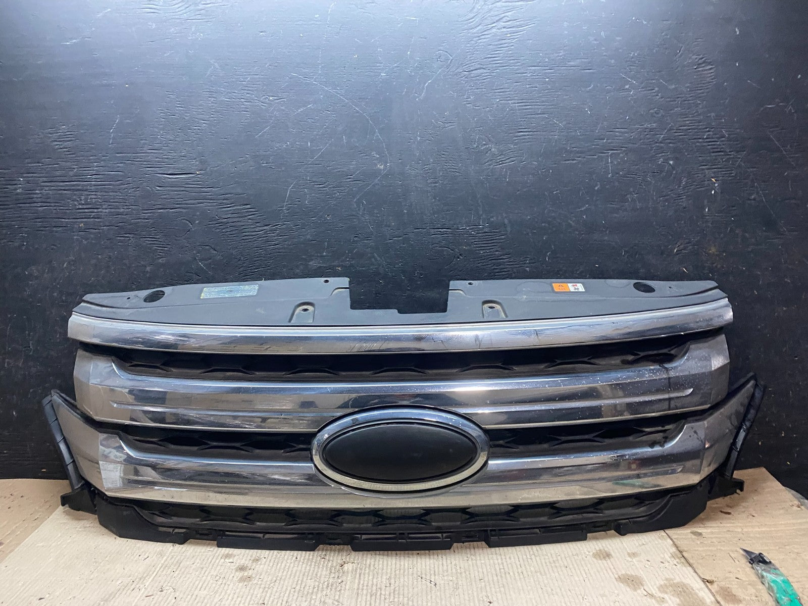 2011 2012 2013 Ford Edge Front Upper Chrome Grille Grill Oem X2934 DG0
