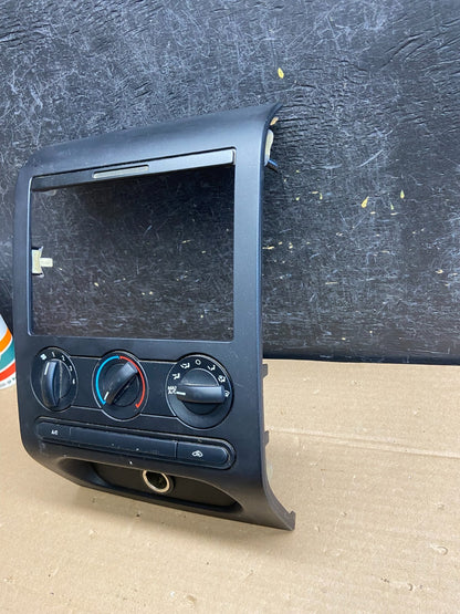 2004 to 2008 Ford F150 Radio Climate Dash Bezel Surround Black AG5151 DG2