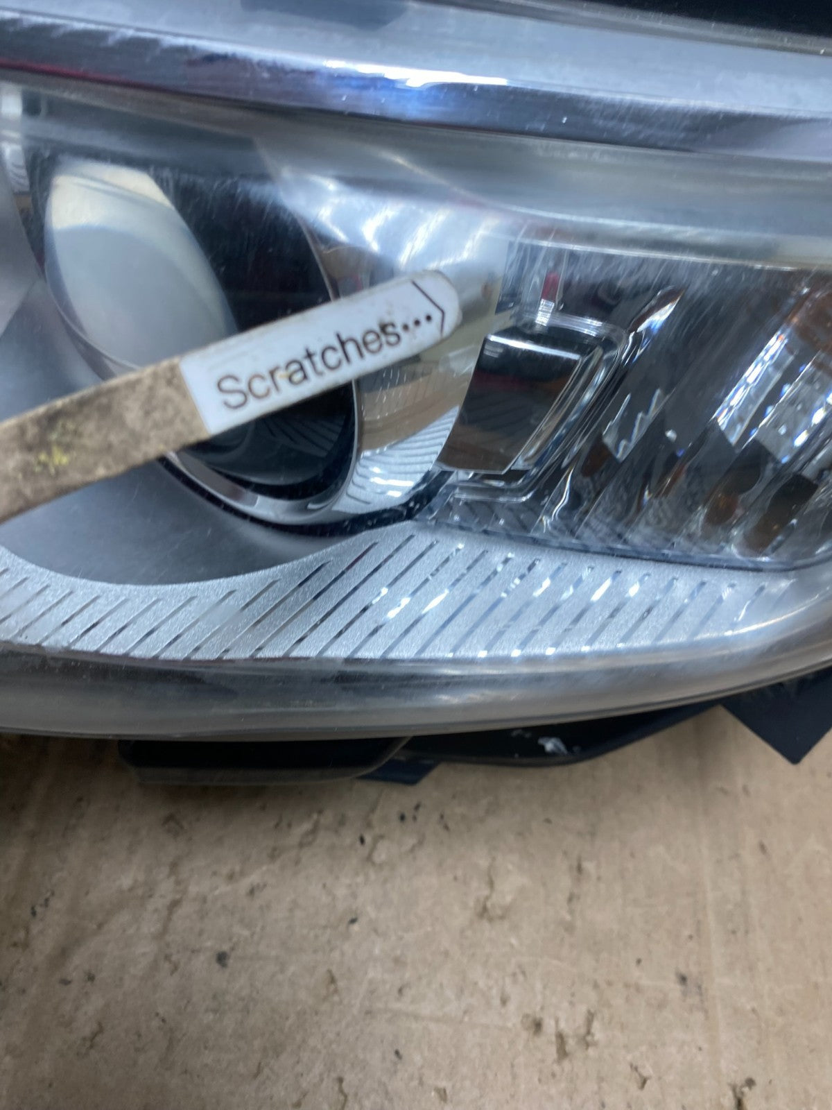 Xenon 2011 to 2015 Lincoln MKX Left Driver LH Headlight Side AE6466 DW3