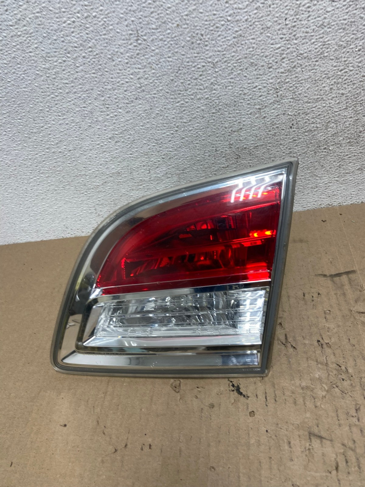 2007 2008 2009 Mazda Cx-9 Right Passenger Rh Side Inner Tail Light AF5980 LK0