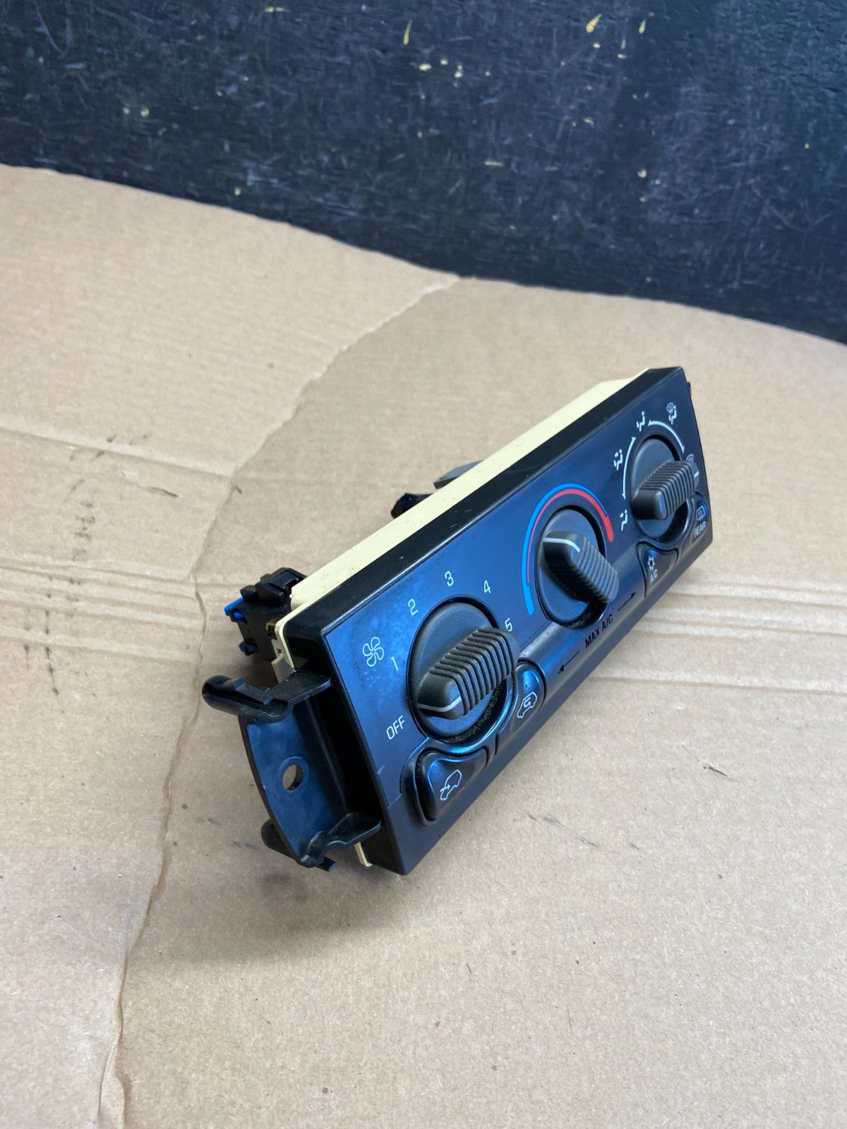 1999 to 2002 Chevrolet Silverado HVAC Heater Climate Control Module AF1771 DG1