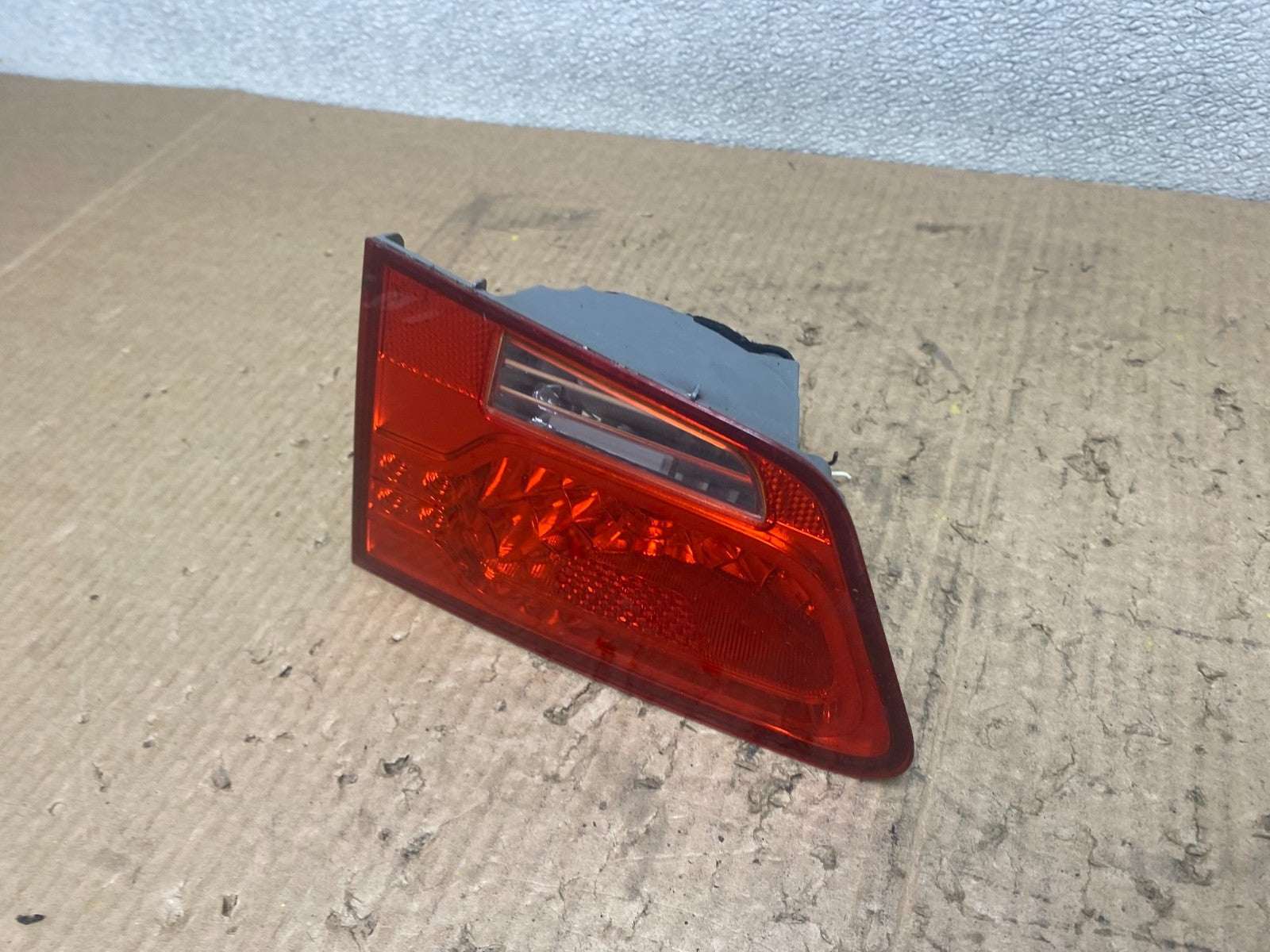 2010 to 2013 Kia Forte Right Passenger RH Side Tail Light Inner Oem W7598 DW1
