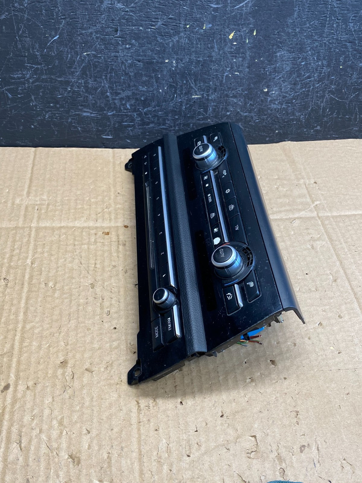 2010-2011 BMW F10 535i 550i Heater Ac Climate Radio Stereo Control ac9510 DG1