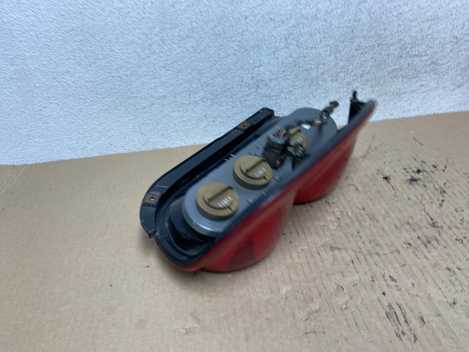 2002 2003 2004 Jeep Liberty Right Passenger Rh Side Tail Light AF5977 LK4