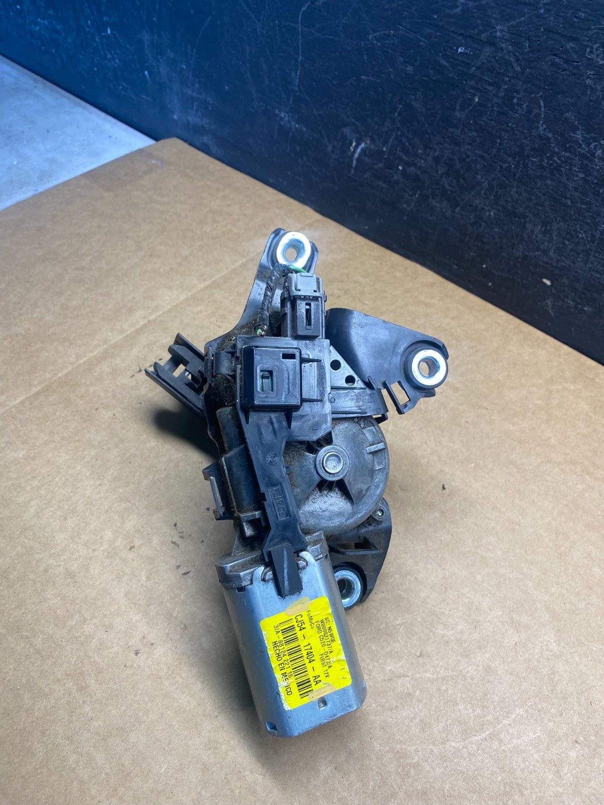 2013 to 2019 Ford Escape Rear Windshield Wiper Motor ad7464 DG4