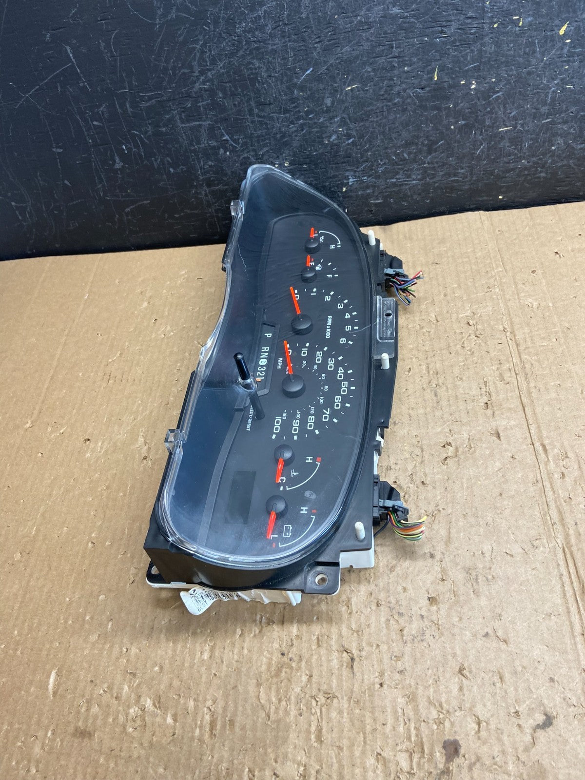 2006 Ford E350 Gauge Speedometer Cluster AE4313 DW2