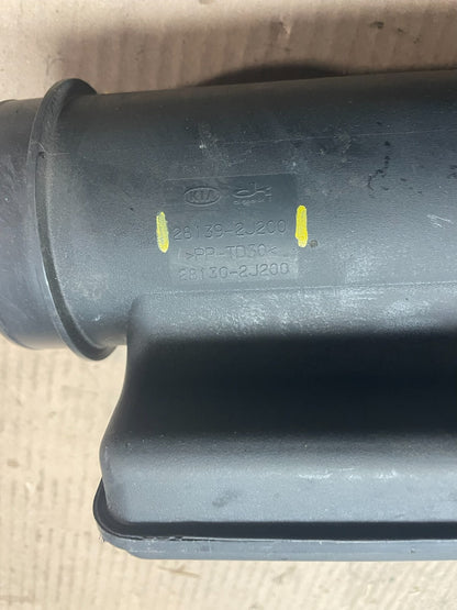 2009 to 2011 Kia Borrego Air Intake Pipe J75184