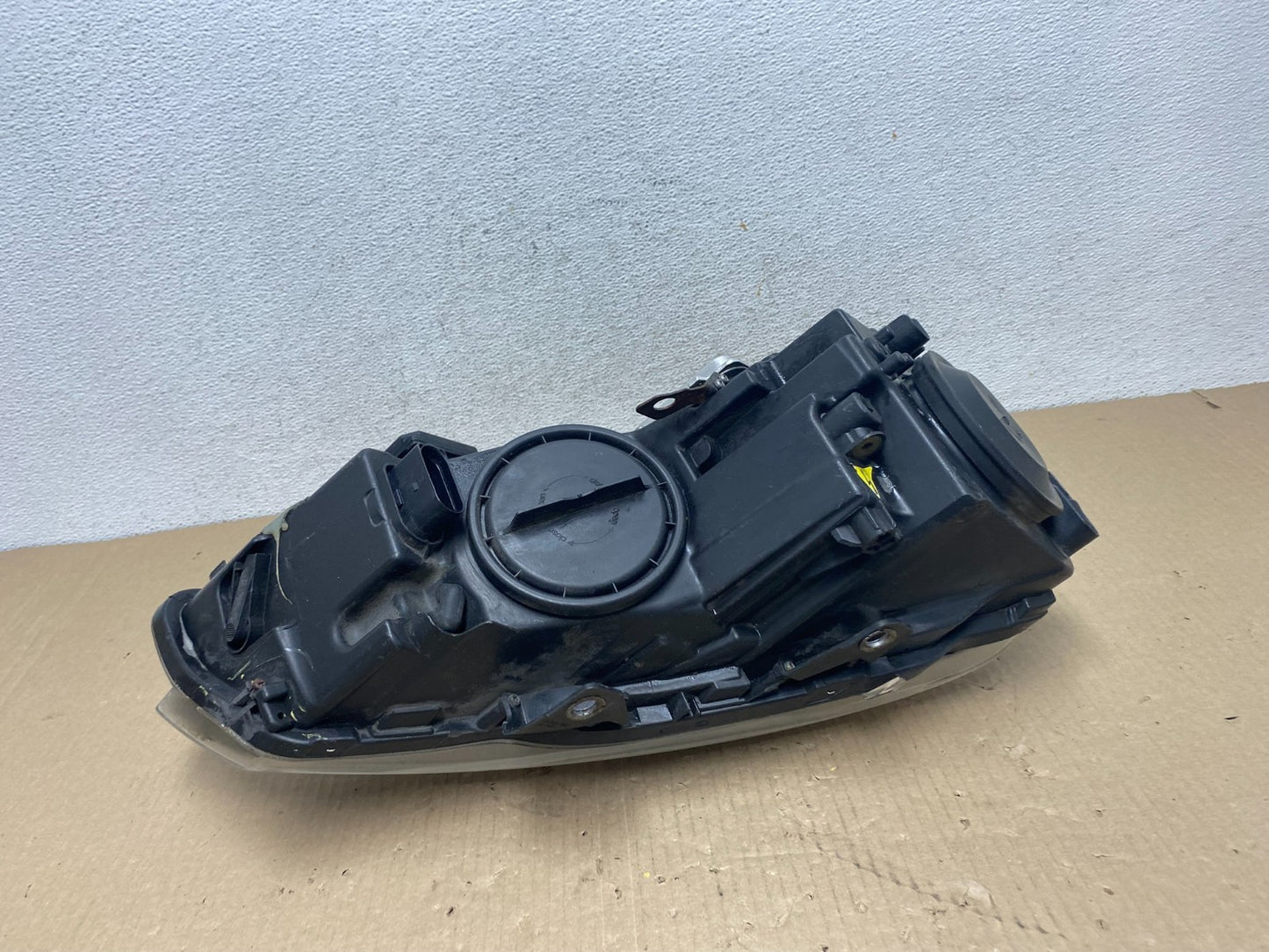2010-2014 Volkswagen Golf MK6 GTI Left Driver LH Xenon HID Headlight AE9584 DG8