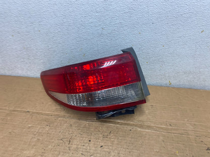2003 to 2004 Honda Accord Sedan Left Driver Lh Side Tail light M7770 DW1