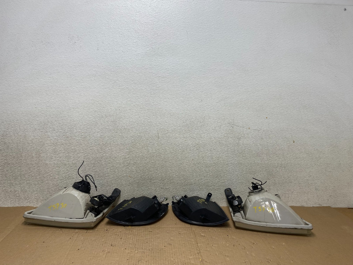 2001 2002 2003 Toyota Sienna Left+Right Side Set Headlights Halogen T5730 DW13