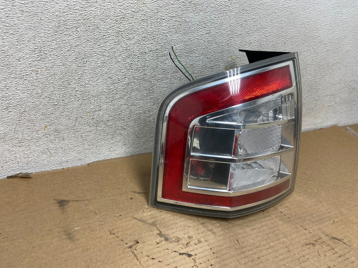 2007 to 2010 Ford Edge Tail light Left Driver Side AH4329 LK1
