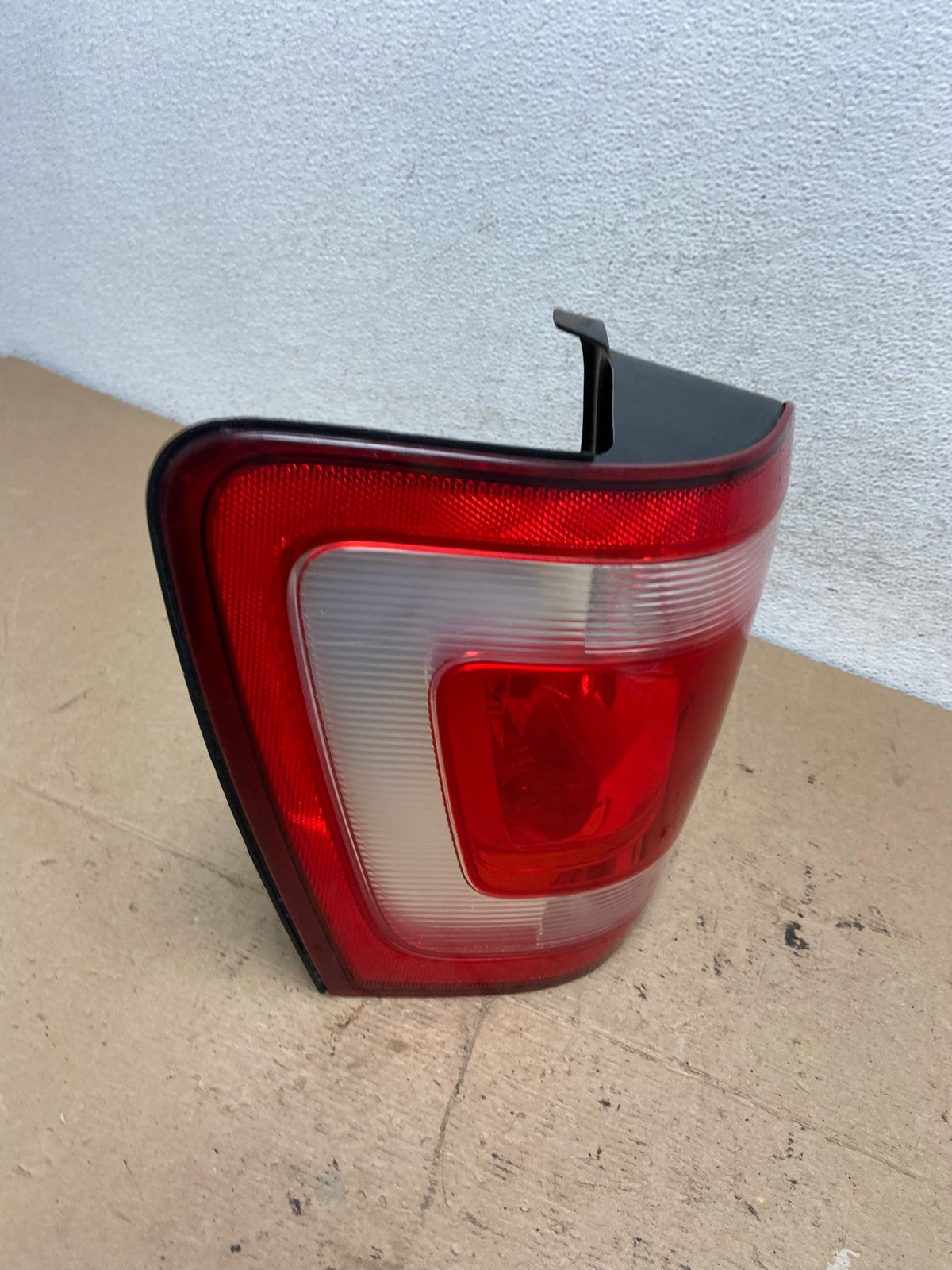 2008 to 2012 Ford Escape Left Driver LH Side Tail Light AF5116 LK2