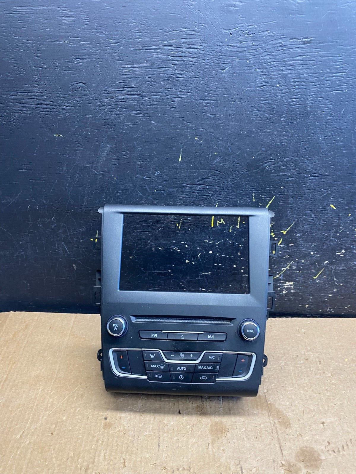 2017 to 2020 Ford Fusion Radio Climate Control A/C Control OEM z7148 DG0
