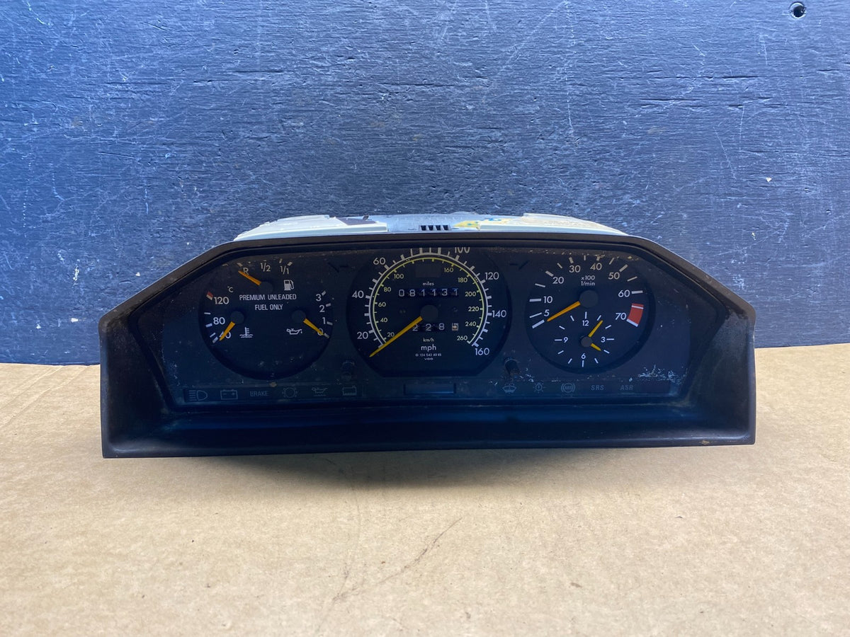 Mercedes W124 300E Instrument Cluster Speedometer ah6967 DG0