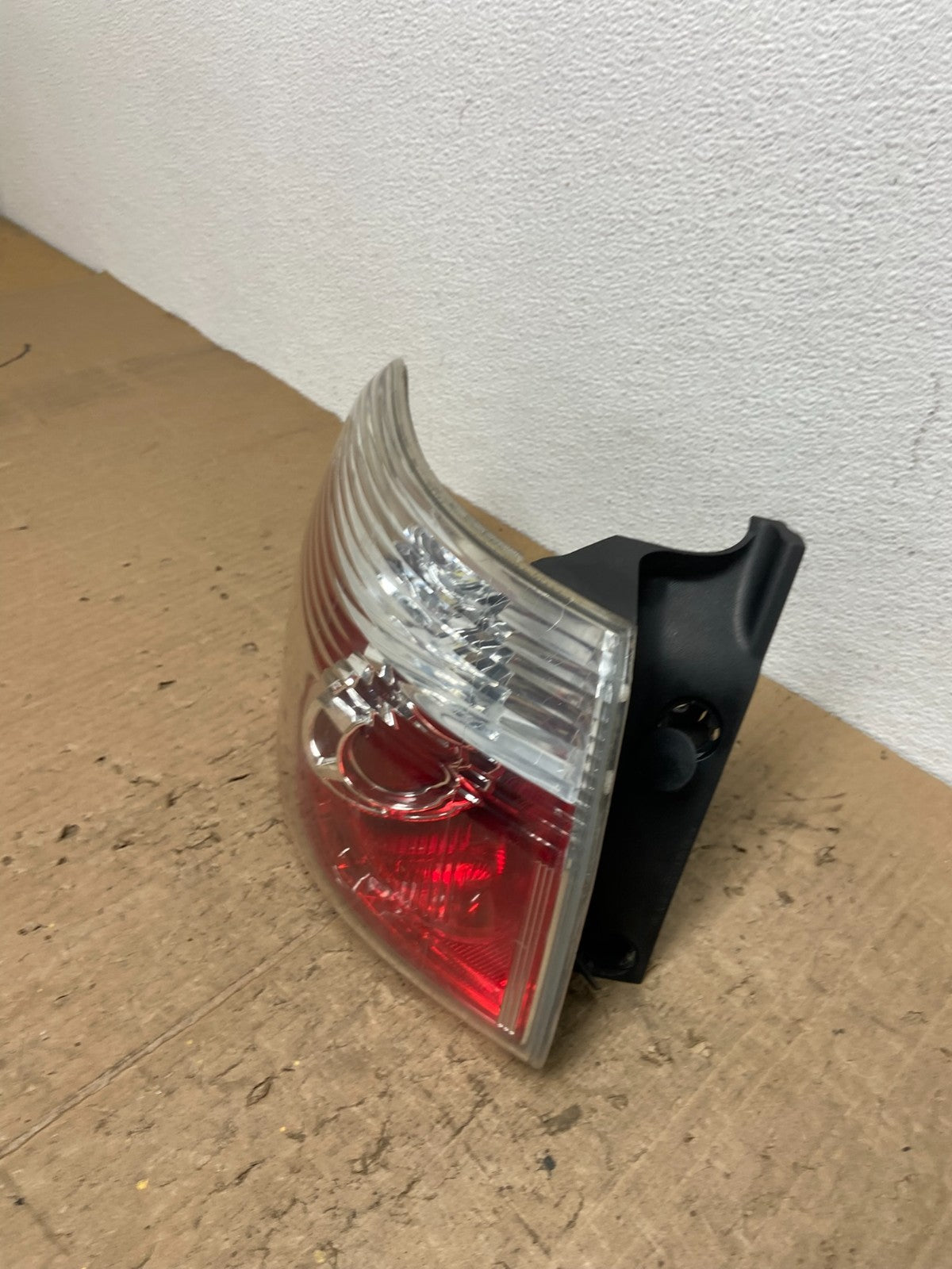 2007 to 2012 GMC Acadia Tail Light Left Driver Lh Side Oem AB9875 DW1