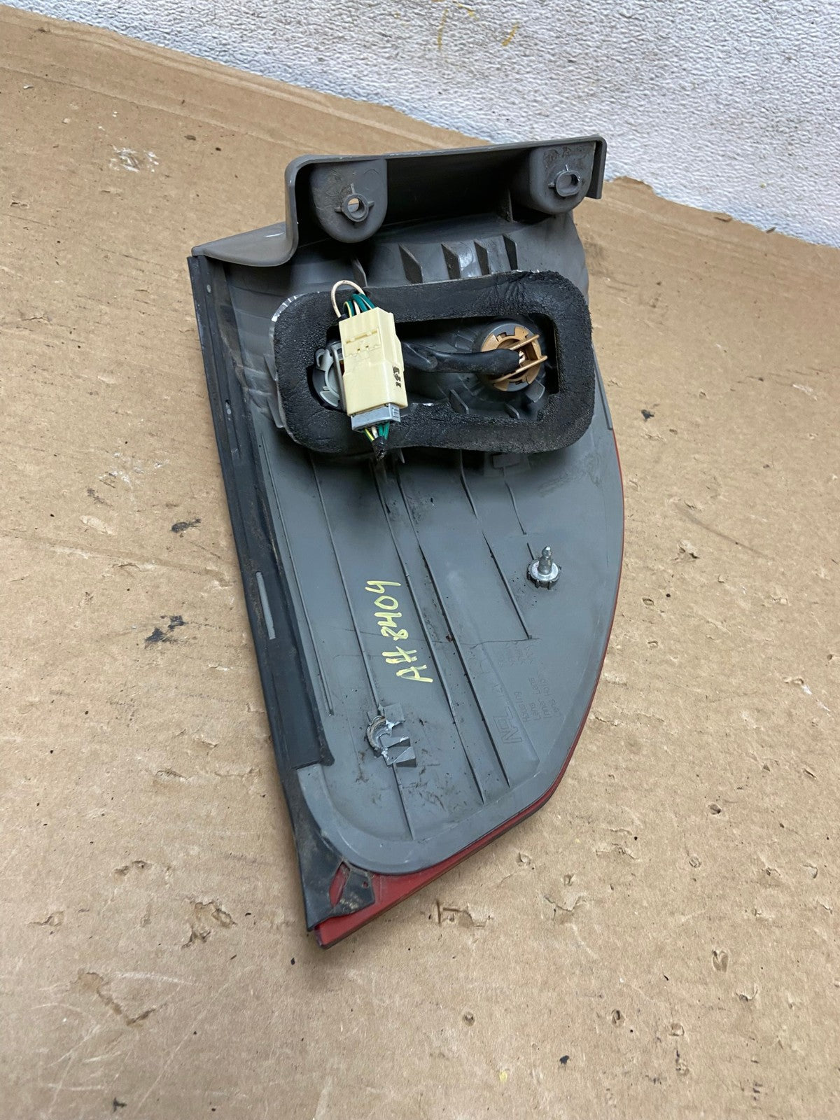 2006 - 2010 Toyota Sienna Right Passenger Side Tail Light AH8404 LK7