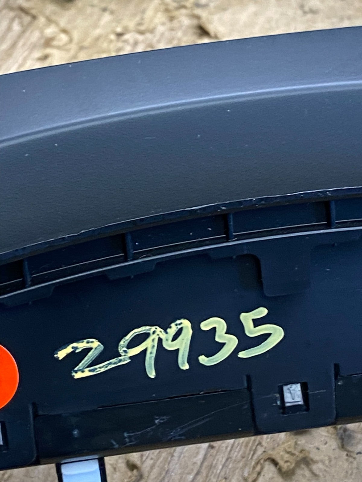 2011-2013 Hyundai Elantra Dash Radio Bezel Clock Display Trim OEM Z9935 DG5