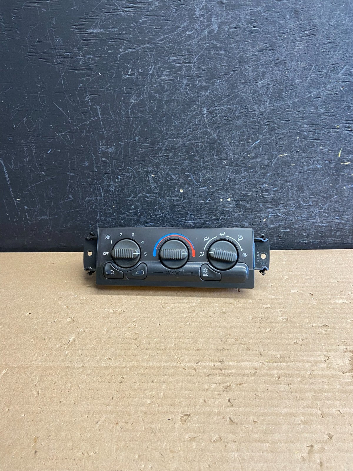 1999 to 2002 Chevrolet Silverado HVAC Heater Climate Control Module AG0378 DG0