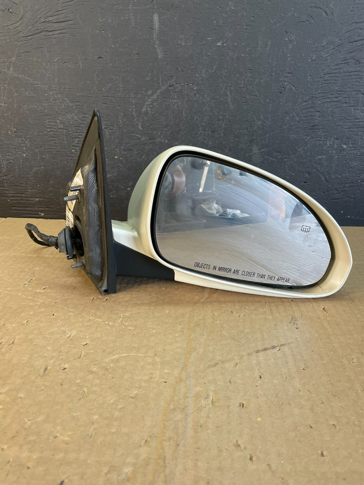 2008 to 2012 Buick Enclave Right Passenger Side View Door Mirror AC9848 DW3