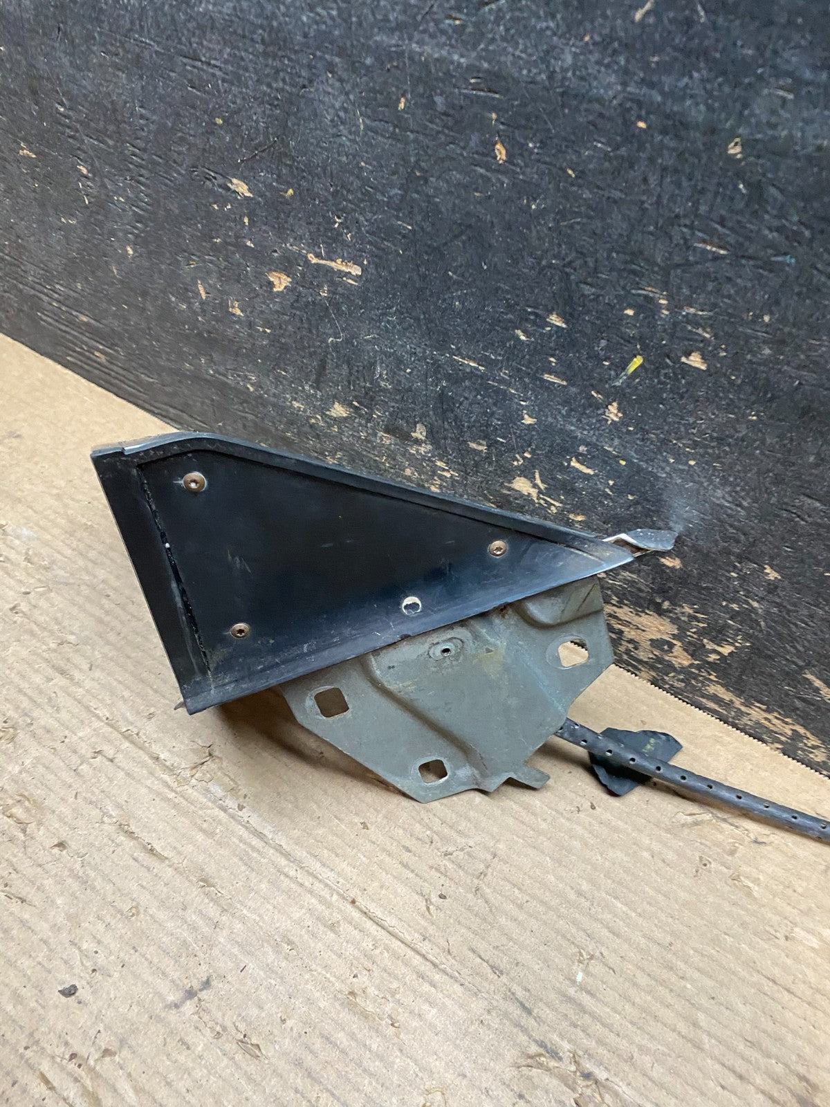 1981 to 1985 Buick Riviera Left Driver LH Side View Mirror Manual V9276 DW10