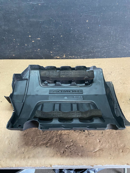 2005 to 2007 Honda Odyssey Black Engine Cover OEM 3.5L No # P4070 DG5
