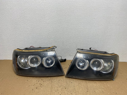 1999 to 2004 Jeep Grand Cherokee Left+Right Set Black LED Headlights AC0153 DG0