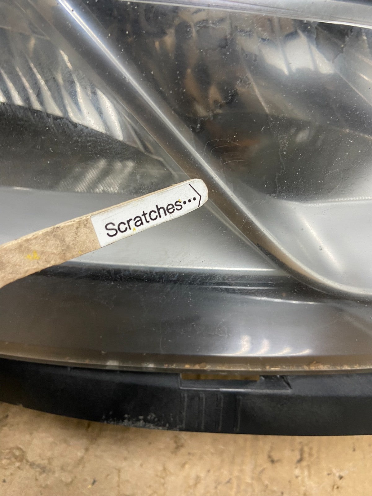 2013-2017 Chevrolet Traverse Right Passenger Side Halogen Headlight AA7156 DW3