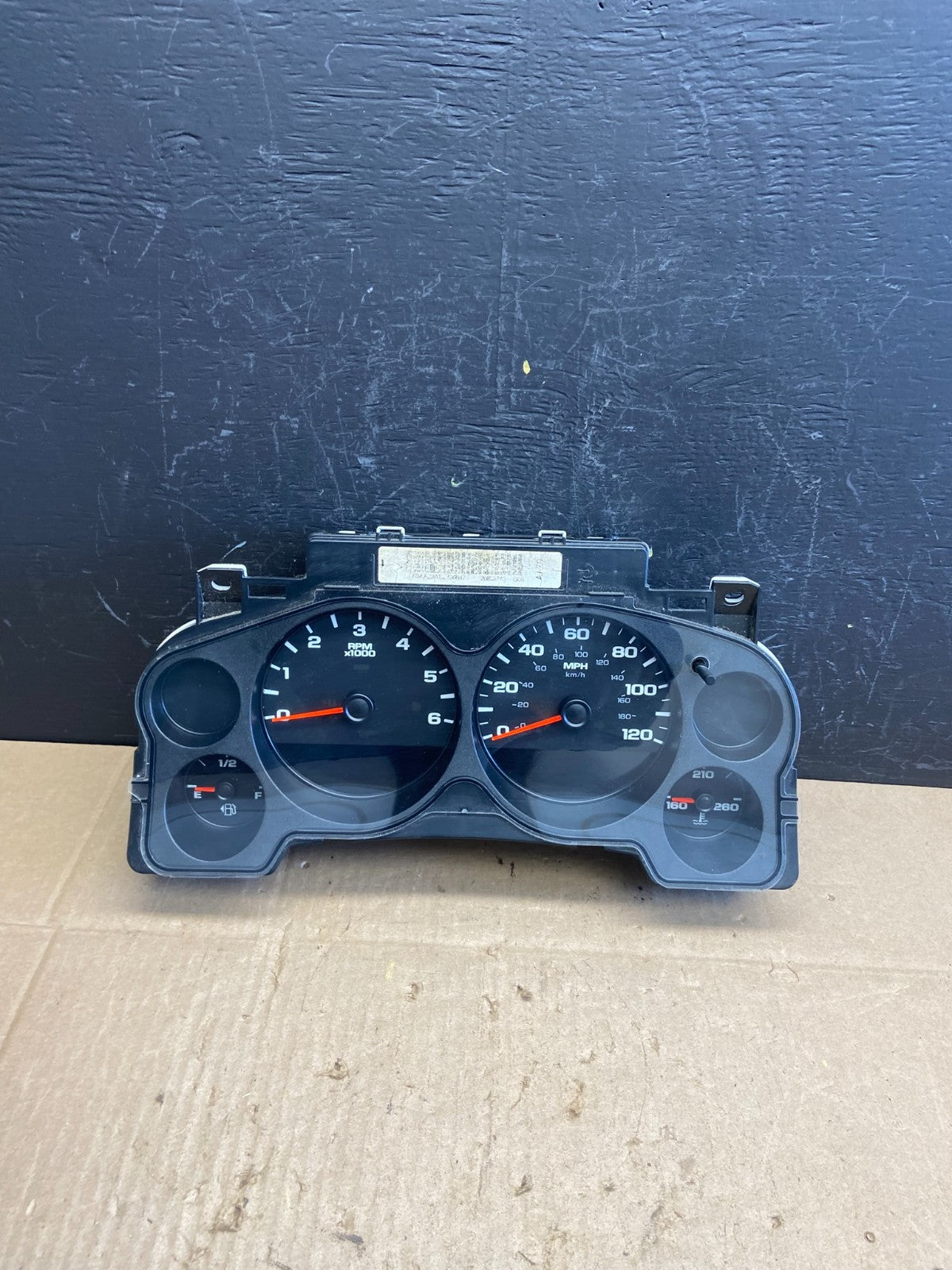 2007 to 2014 Chevrolet Silverado Sierra Cluster Gauge Speedometer ECM AB9842 DG0