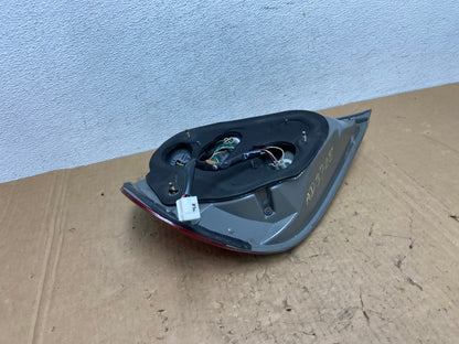 2005 to 2006 Toyota Camry Tail Light Right Passenger Side AD3728 LK4