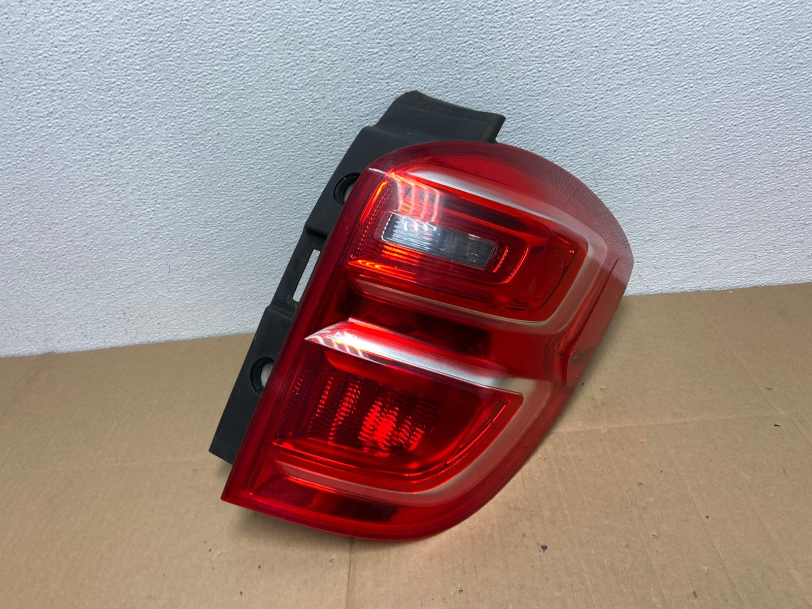 2016 to 2017 Chevrolet Equinox Right Passenger RH Side Tail Light OEM AB8056 LK0
