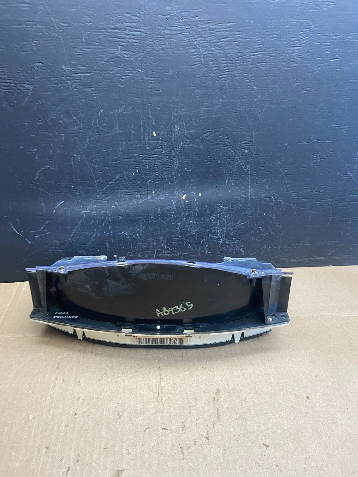 2000 to 2005 Chevrolet Astro Cluster Gauge Speedometer ECM AD1706 DG4
