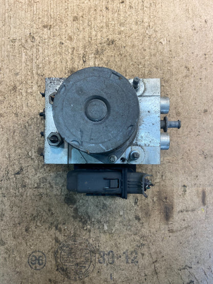 2006 Dodge Durango ABS Anti Lock Brake Pump z8941 DG5