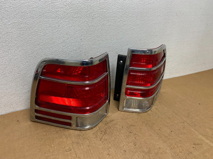 2003 2004 2005 2006 Ford Expedition Left+Right Tail Lights AD1341 DW2