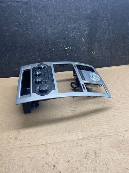 2008 to 2010 Chrysler 300 Dash Heater A/C Climate Control Radio Panel AH5323 DG2