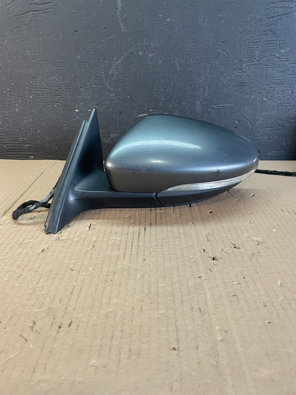 2014-2016 Kia Optima Left Driver Side View Door Mirror Turn Signal AD8660 DW0