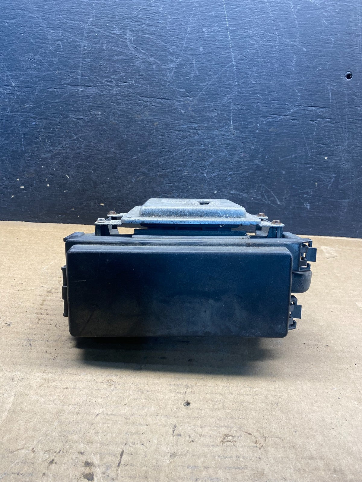 2004 2005 Dodge Durango Fusebox Fuse Box Relay Body BCM Control Module AH49555
