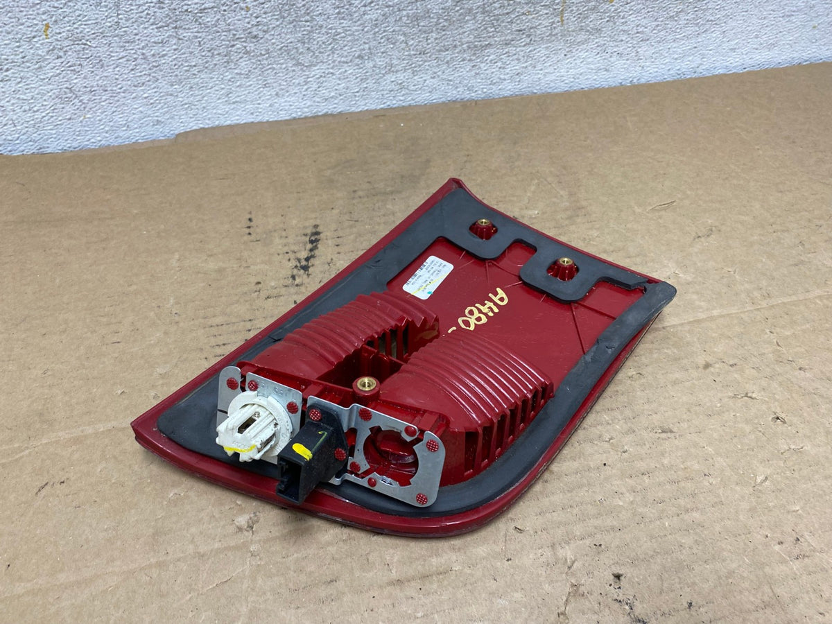 2004 2005 2006 Bmw X5 Left Driver Lh Inner Tail Light AH8056 LK6