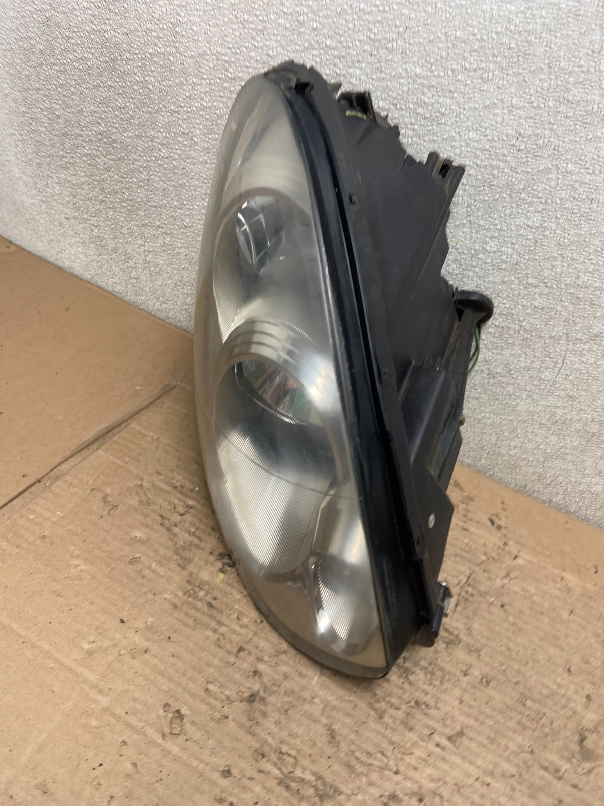 2005-2006 Infiniti G35 Right Passenger Hid Xenon Headlight Sedan Oem AA9729 DW1