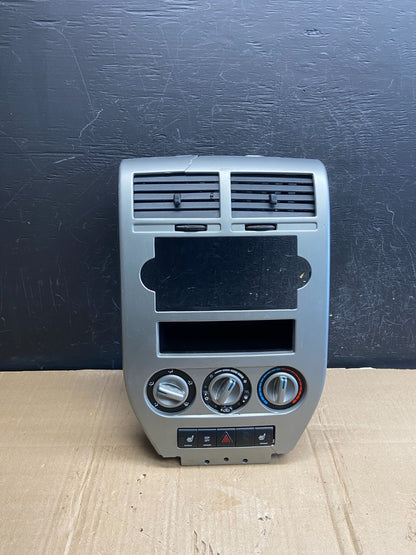 2007 to 2009 Dodge Caliber Dash Radio Center Bezel Climate Dash ad7130 DG0