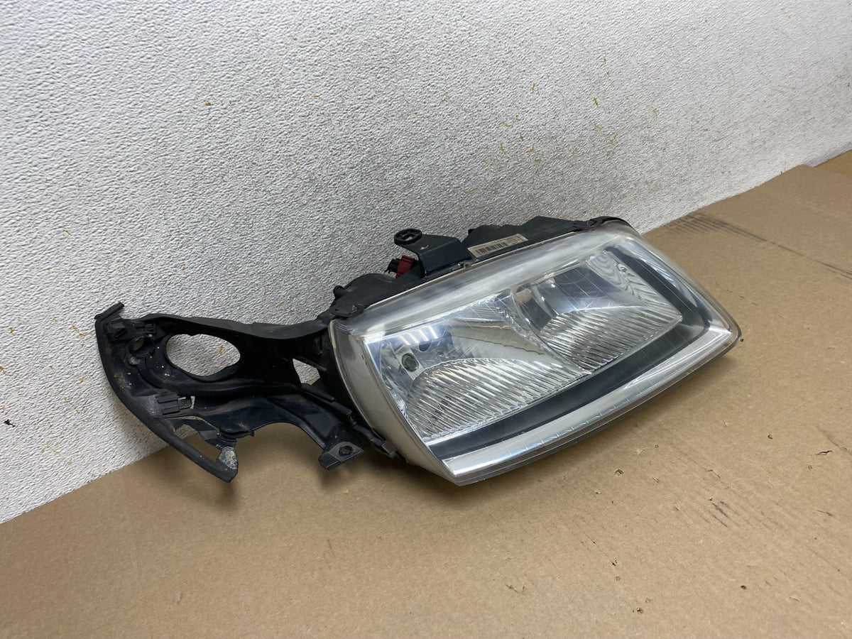 2002 to 2005 Saab 9-5 Right Passenger Side Halogen Headlight AJ1946 DW2