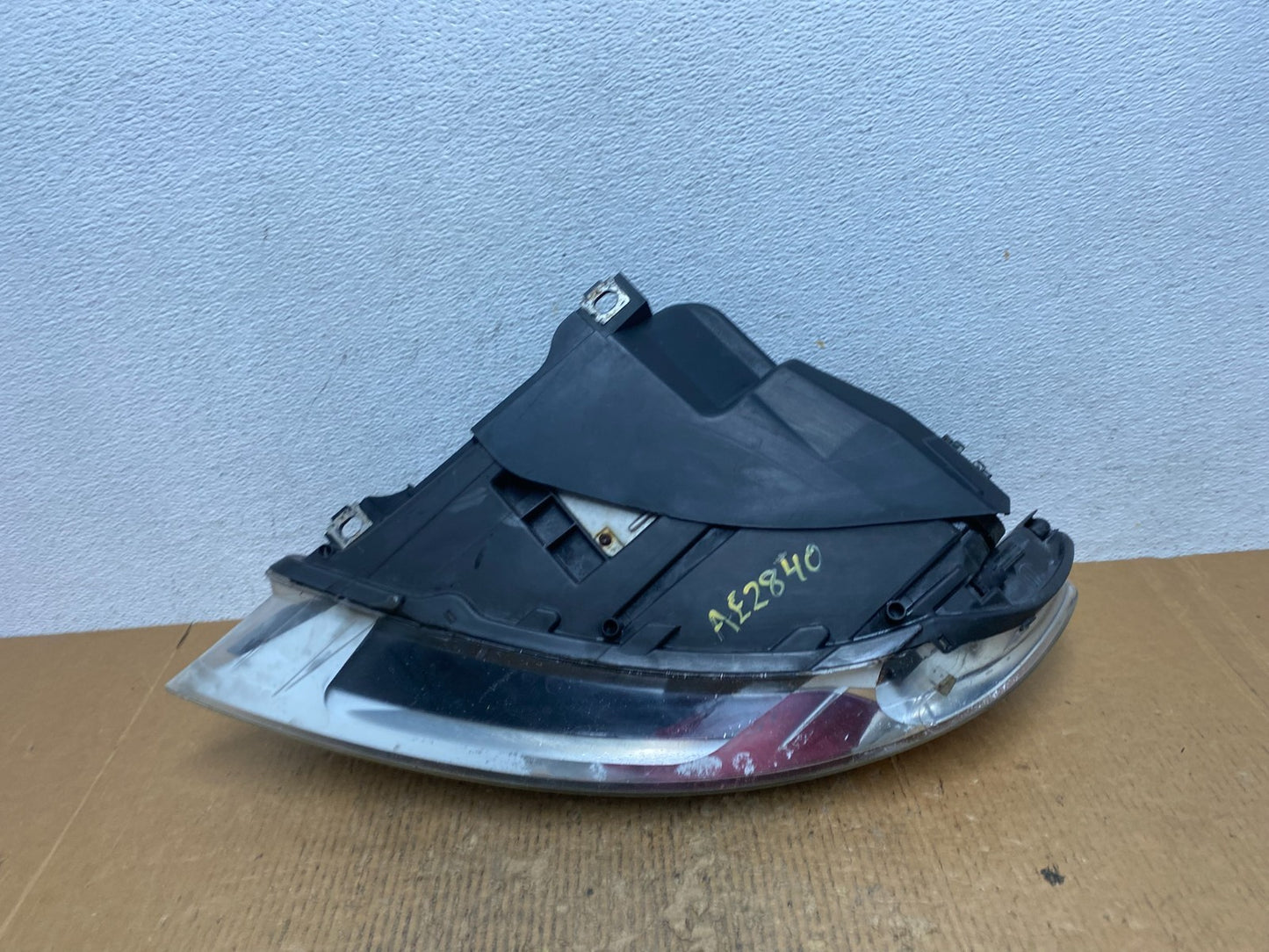 2007- 2009 Audi Q7 Right Passenger RH Side Xenon Hid Headlight AE2840 DW7