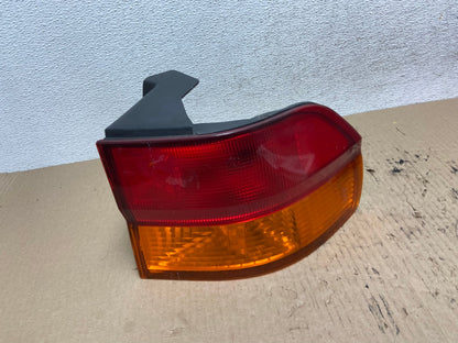2002 2003 2004 Honda Odyssey Right Passenger Side Tail Light AF5984 LK0
