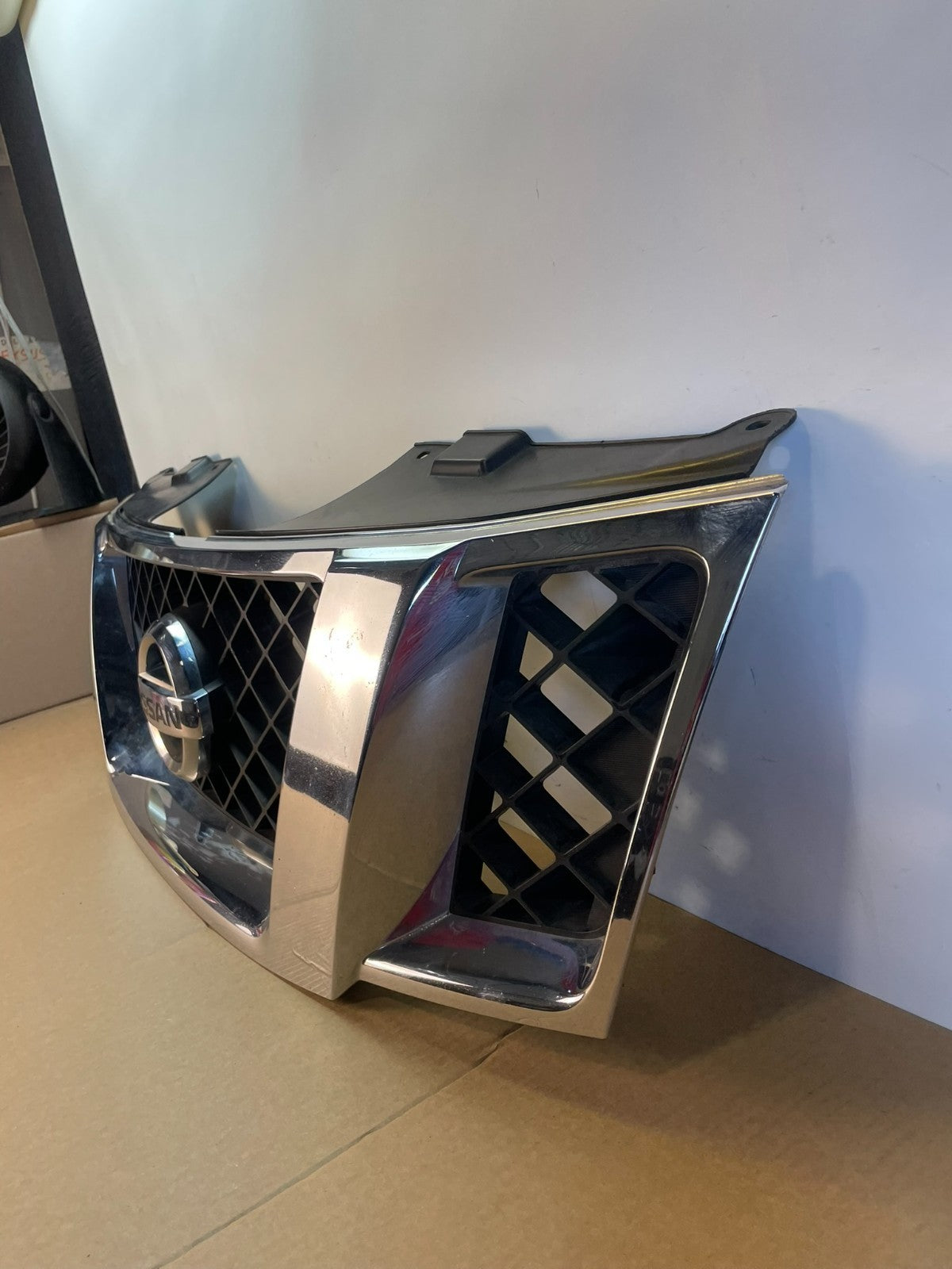 2008 to 2012 Nissan Pathfinder Front Upper Chrome Grill Grille AG9840 DG1