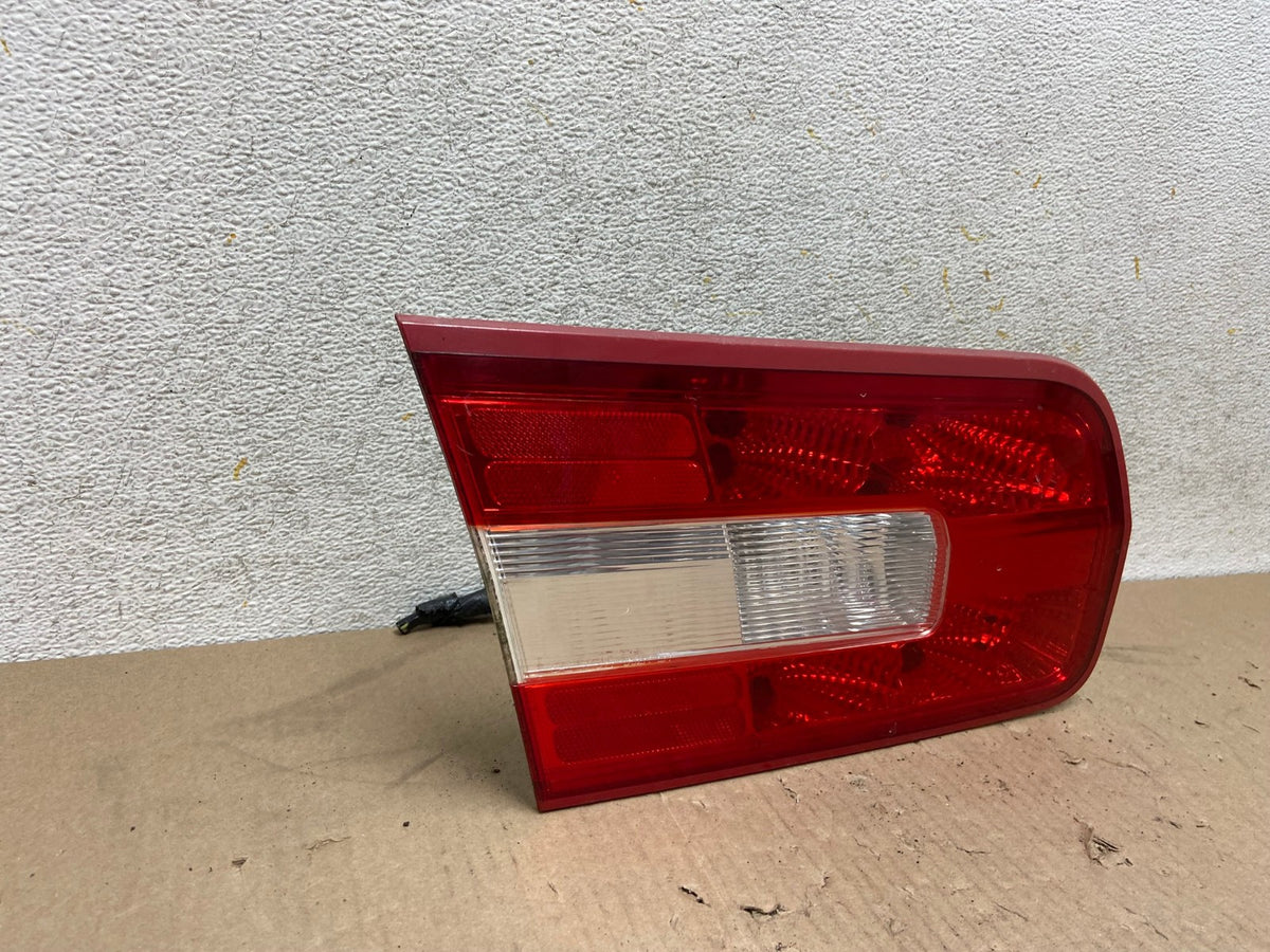 2007-2009 Lincoln Zephyr MKZ Left Driver Lh Side Tail Light Inner AH6906 LK1