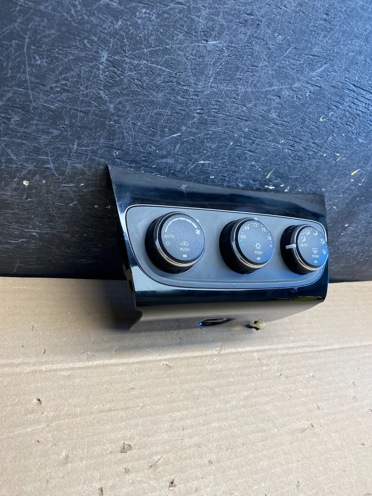 2011-2014 Chrysler 200 Heater AC Climate Switch Temperature Control AG5206 DG2